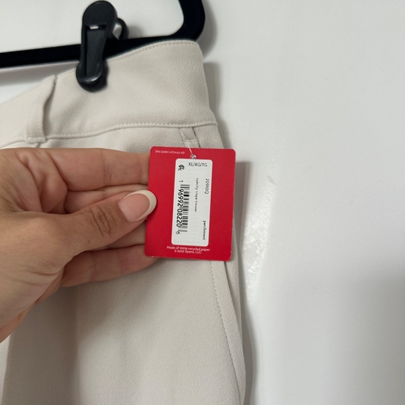 Spanx Carefree Crepe Trouser with No Show Coverage - Picture 9 of 10